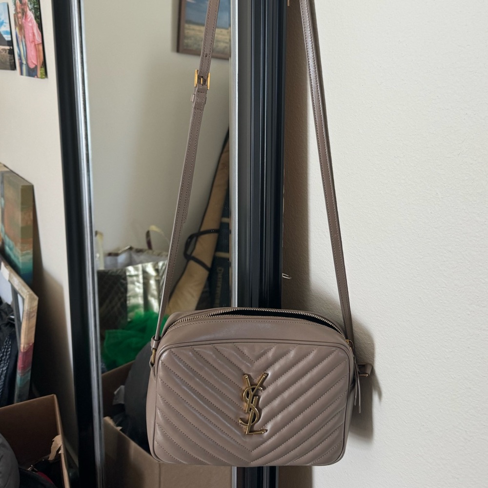 YSL — crossbody purse IN QUILTED LEATHER